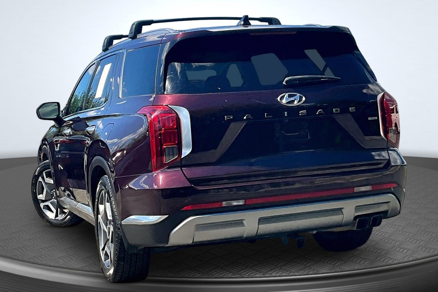 Used 2023 Red Hyundai Limited image 3