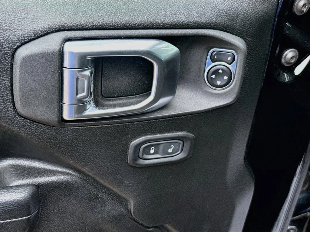 Used 2022 Black Jeep Unlimited Rubicon 4xe image 19