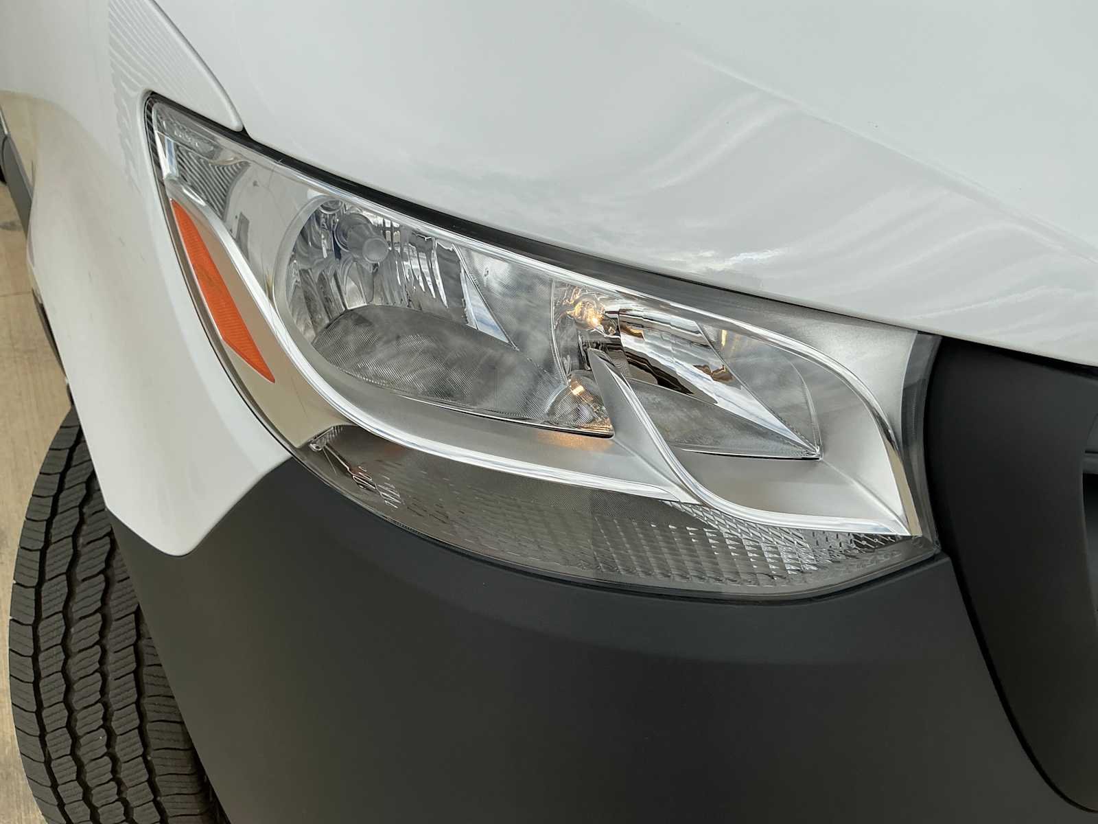 New 2026 Arctic White Mercedes-Benz  image 4