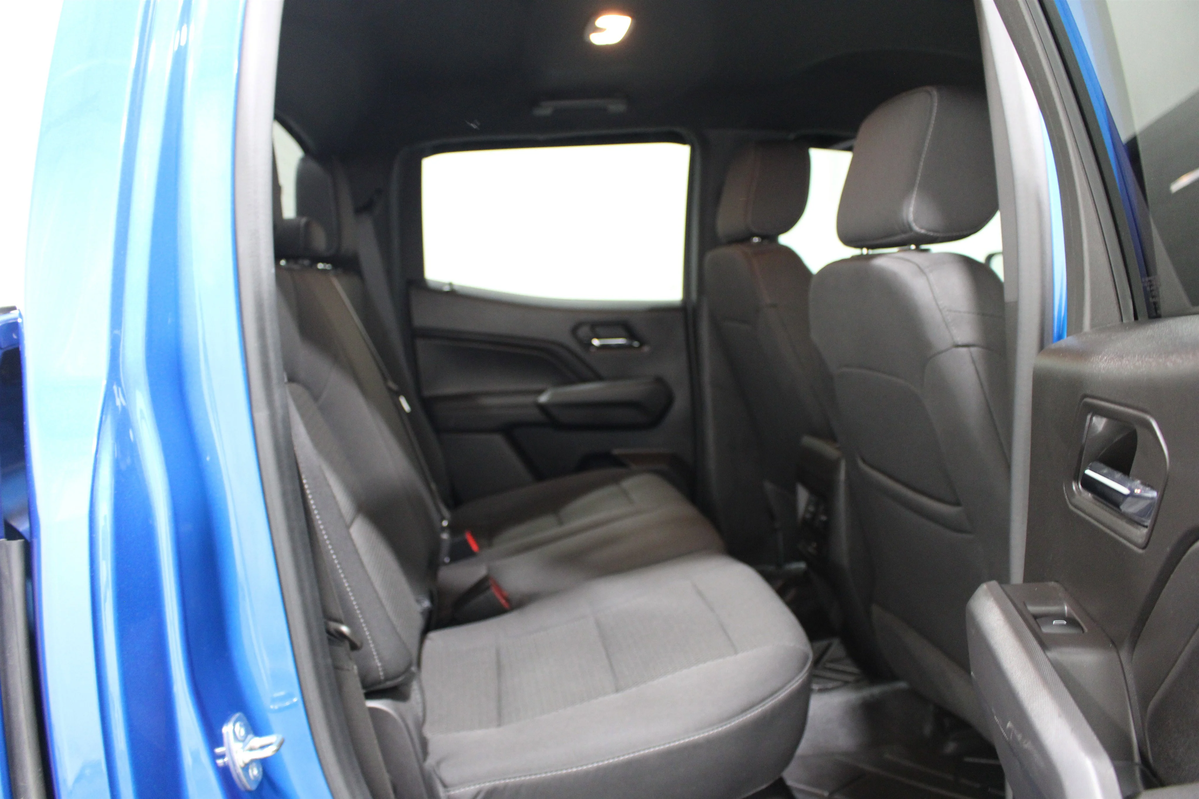 2023 Chevrolet Colorado LT - Photo 24