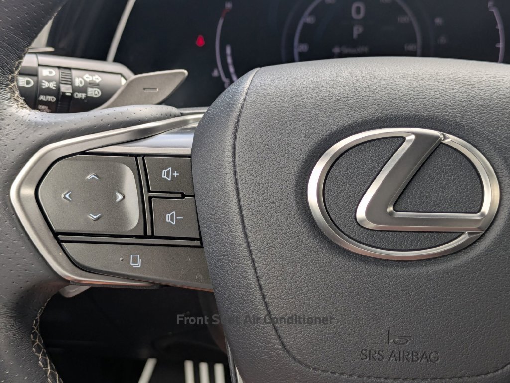 Used 2023  Lexus 350 F Sport Handling image 20