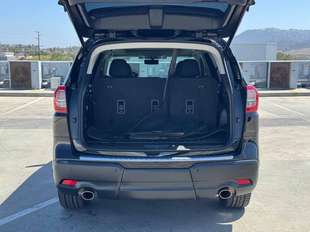 Used 2022 Black Subaru Touring image 21
