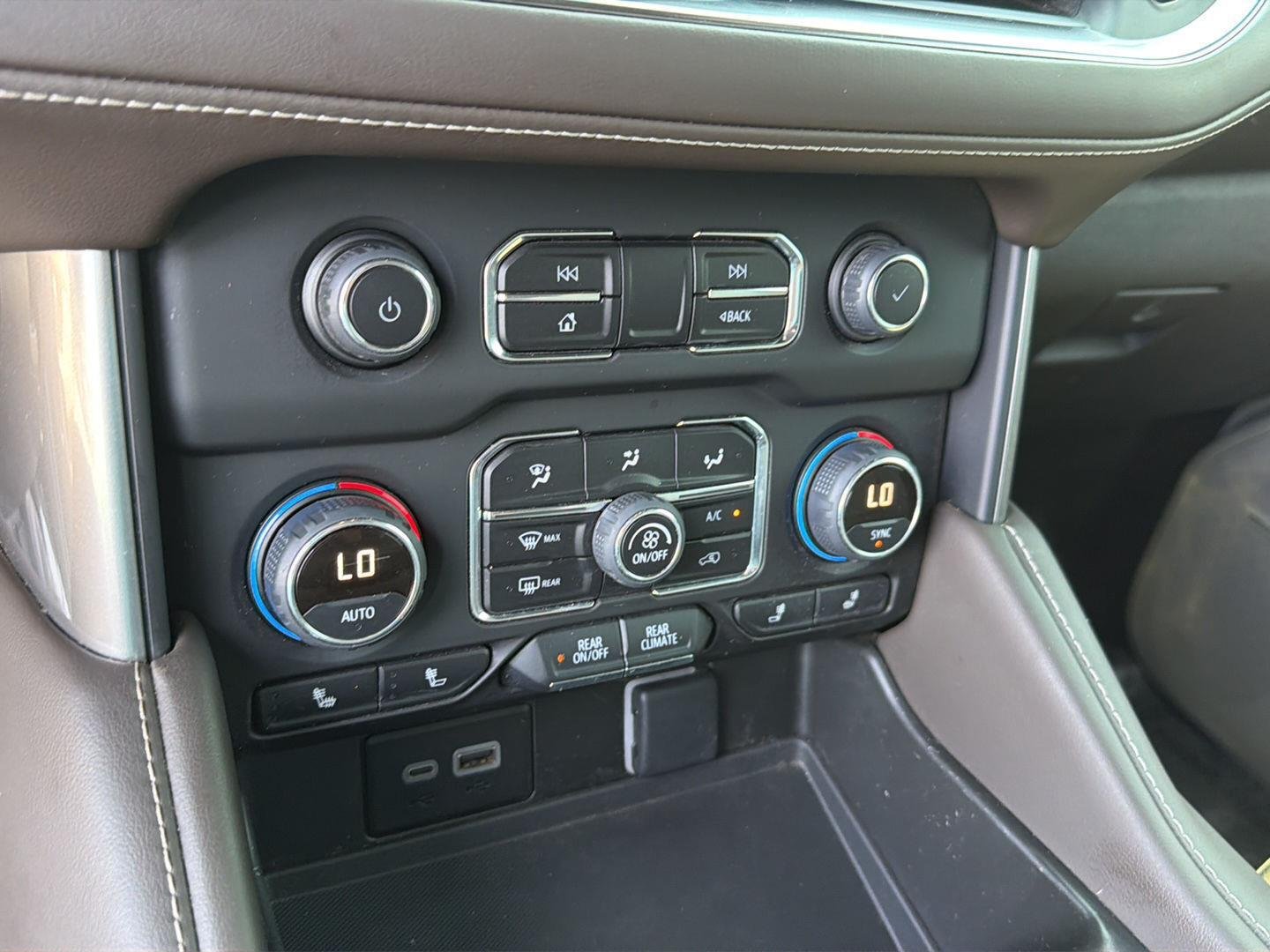 Used 2023 Summit White Chevrolet Z71 image 27