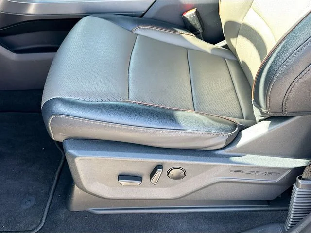 Used 2025 Gray Ford Lariat image 20