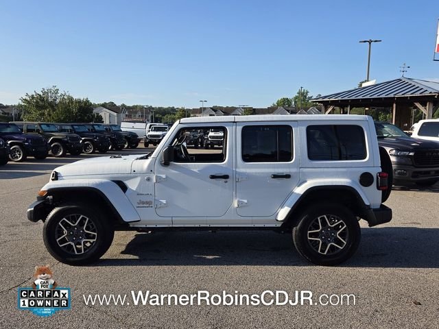 Used 2024 White Jeep Sahara image 4