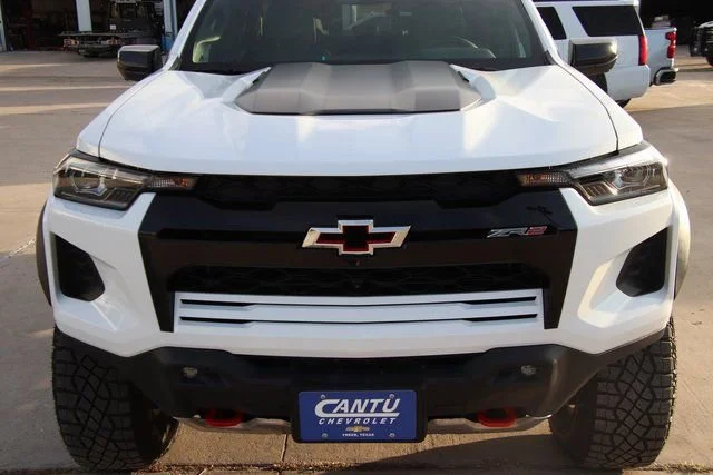 2026 Chevrolet Colorado ZR2 - Photo 4
