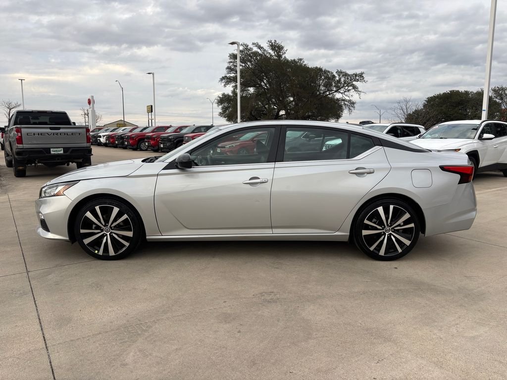 Used 2022 Nissan Altima SR with VIN 1N4BL4CV5NN401932 for sale in Bastrop, TX