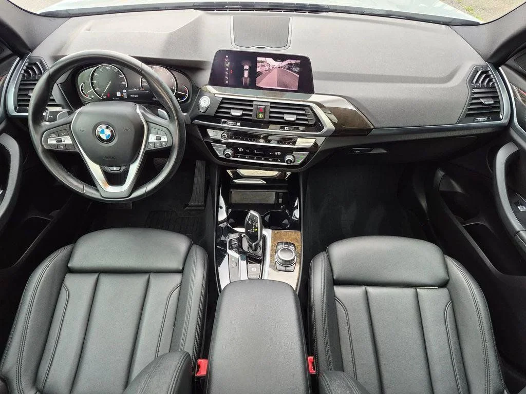 Used 2020 Silver BMW xDrive30i image 24