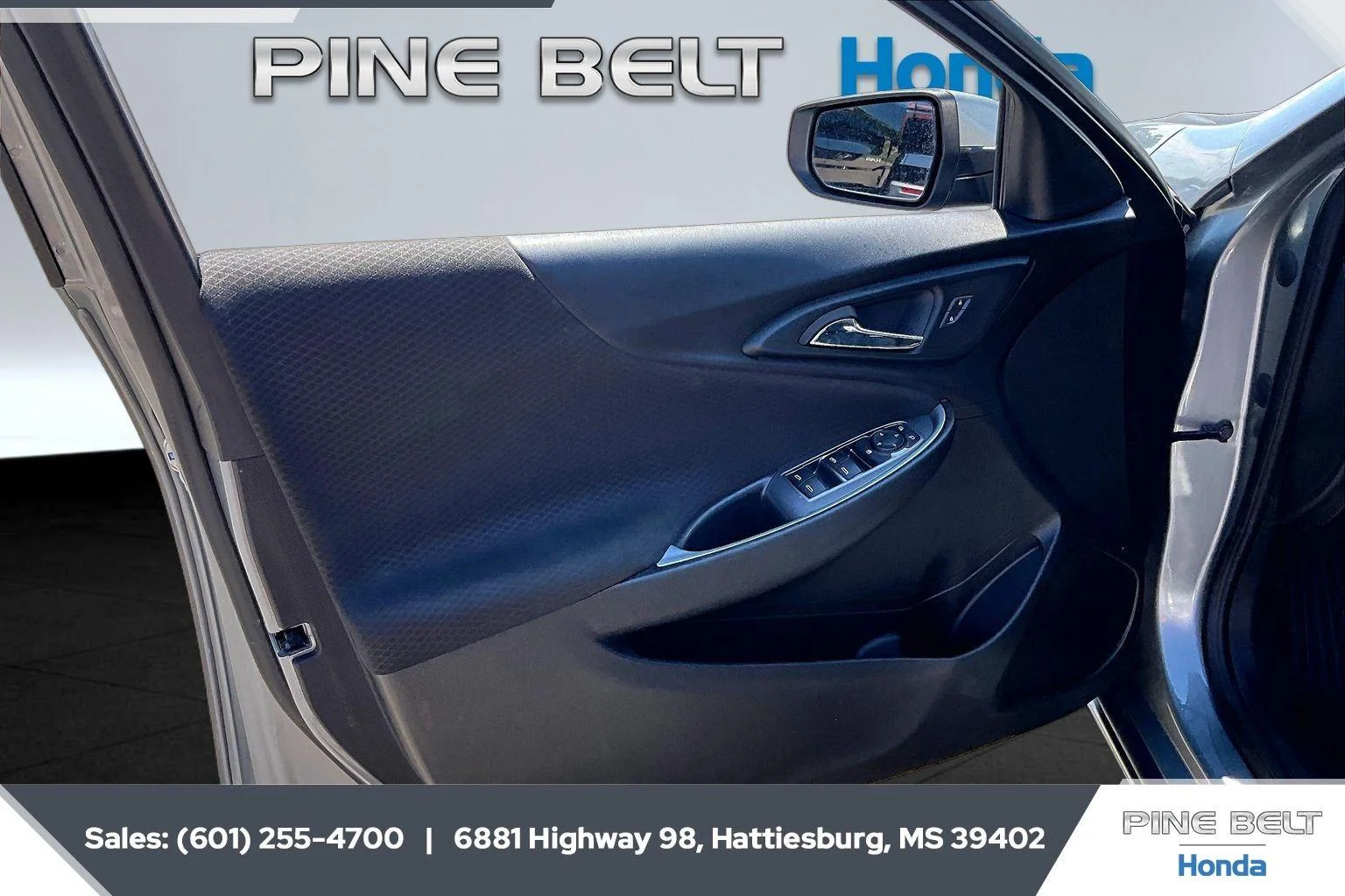 Used 2024 Sterling Gray Metallic Chevrolet LT image 17