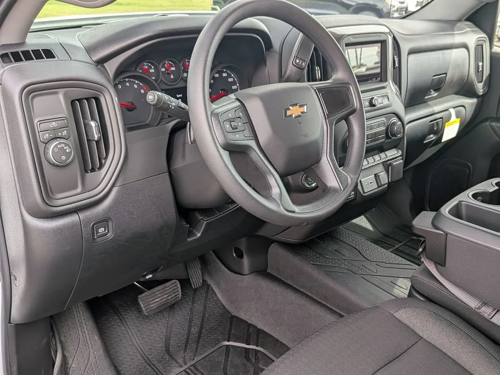 New 2026 Summit White Chevrolet Custom image 27
