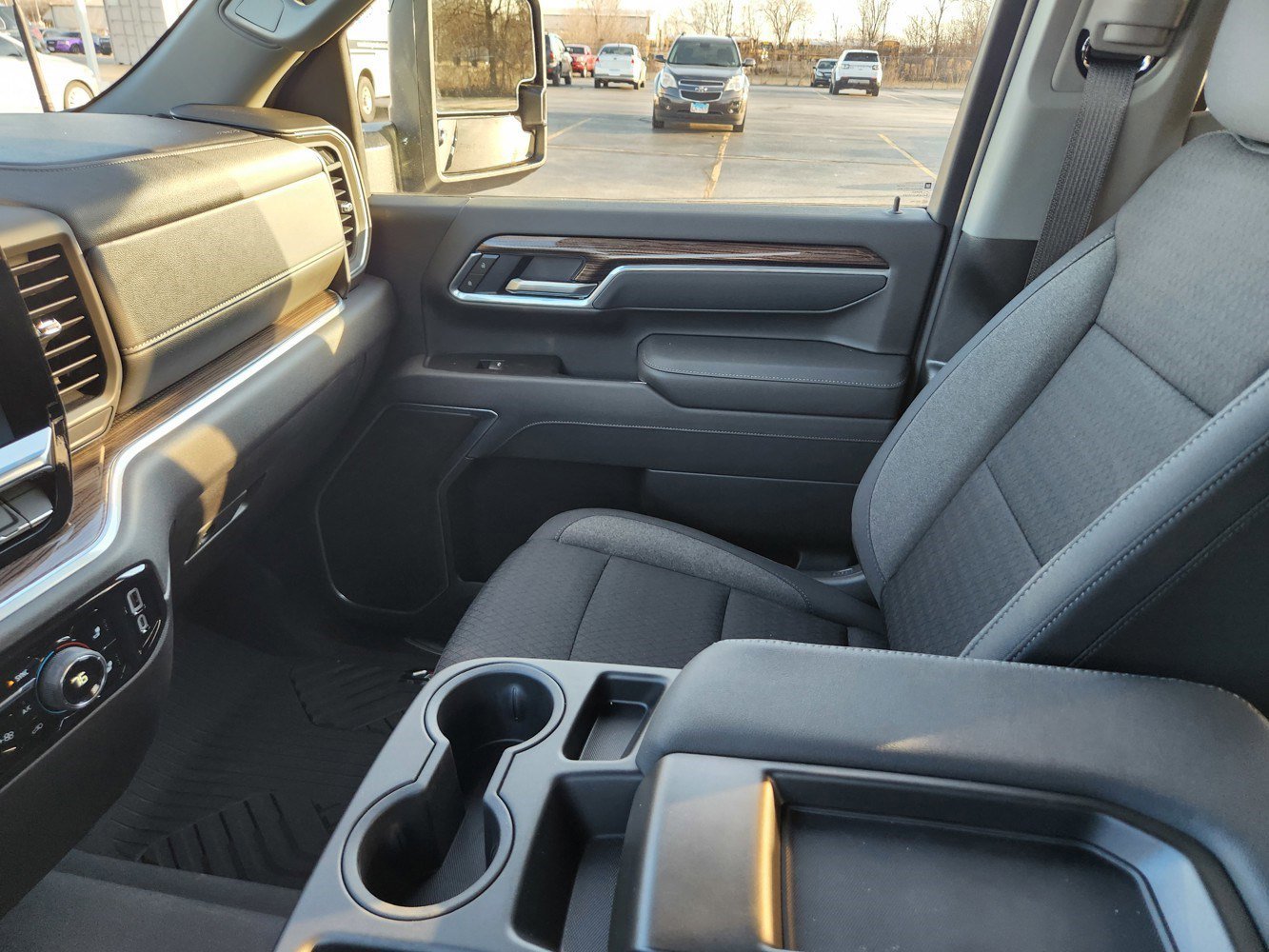 2026 Chevrolet Silverado 3500 HD LT - Photo 8