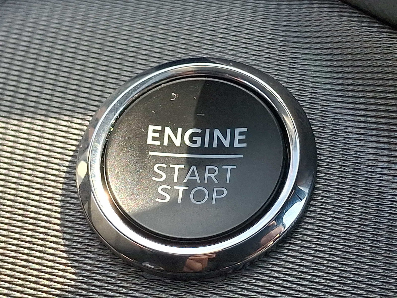 Used 2025 Carbonized Gray Metallic Ford ST-Line image 25