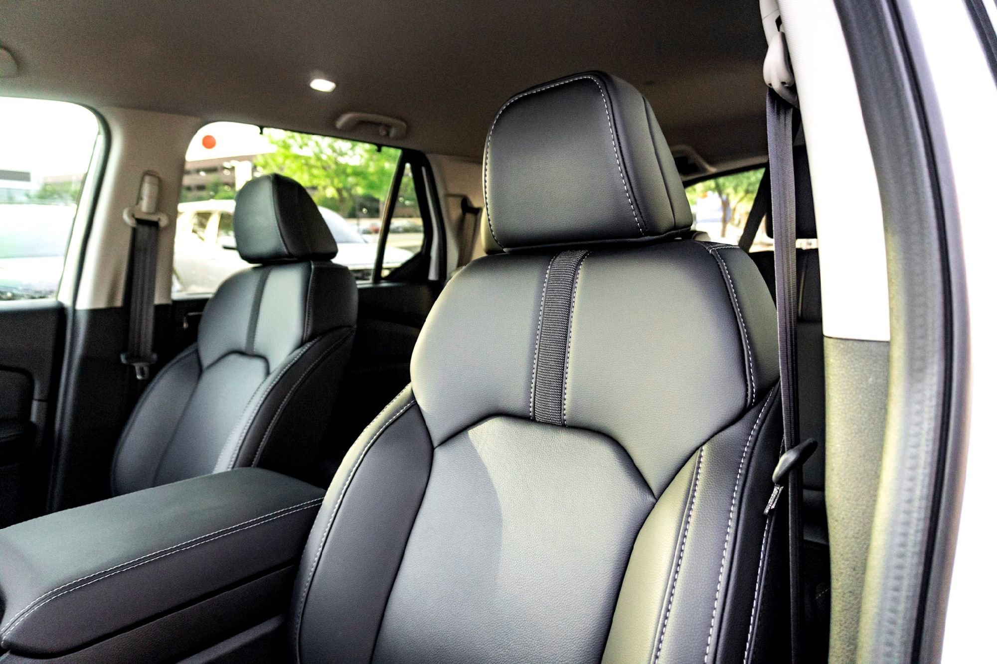 Used 2025 Platinum Honda EX-L image 13