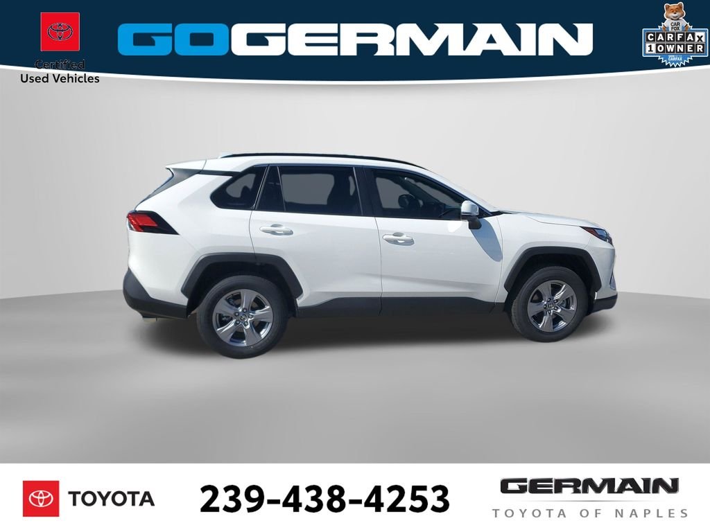 Used 2025 White Toyota XLE image 5