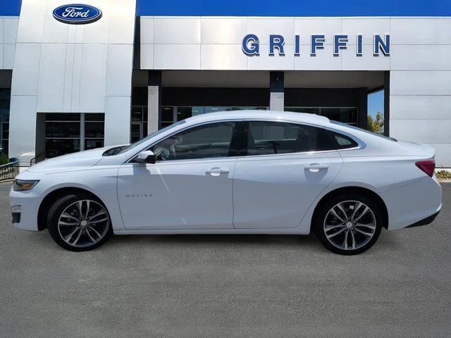 Used 2025 Summit White Chevrolet LT image 10