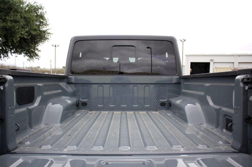 New 2026 Anvil Clear-Coat Exterior Paint Jeep Sport S image 20