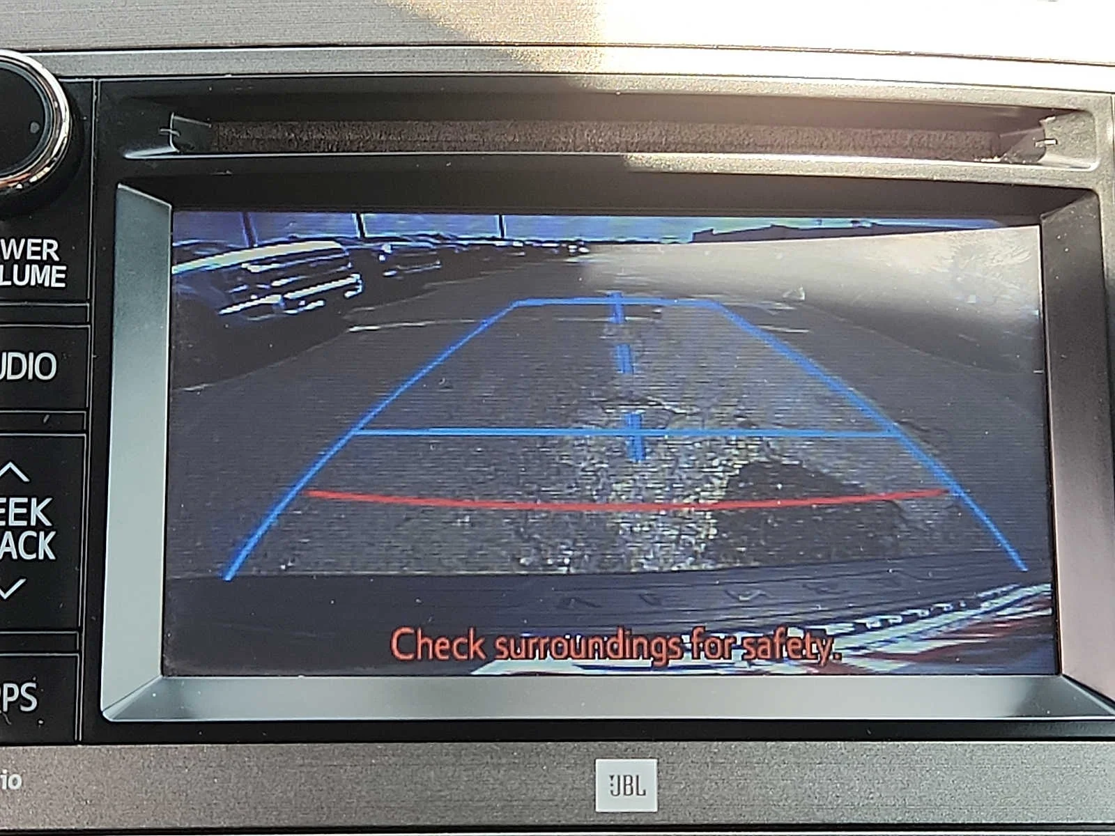 Used 2013 Black Toyota XLE image 18
