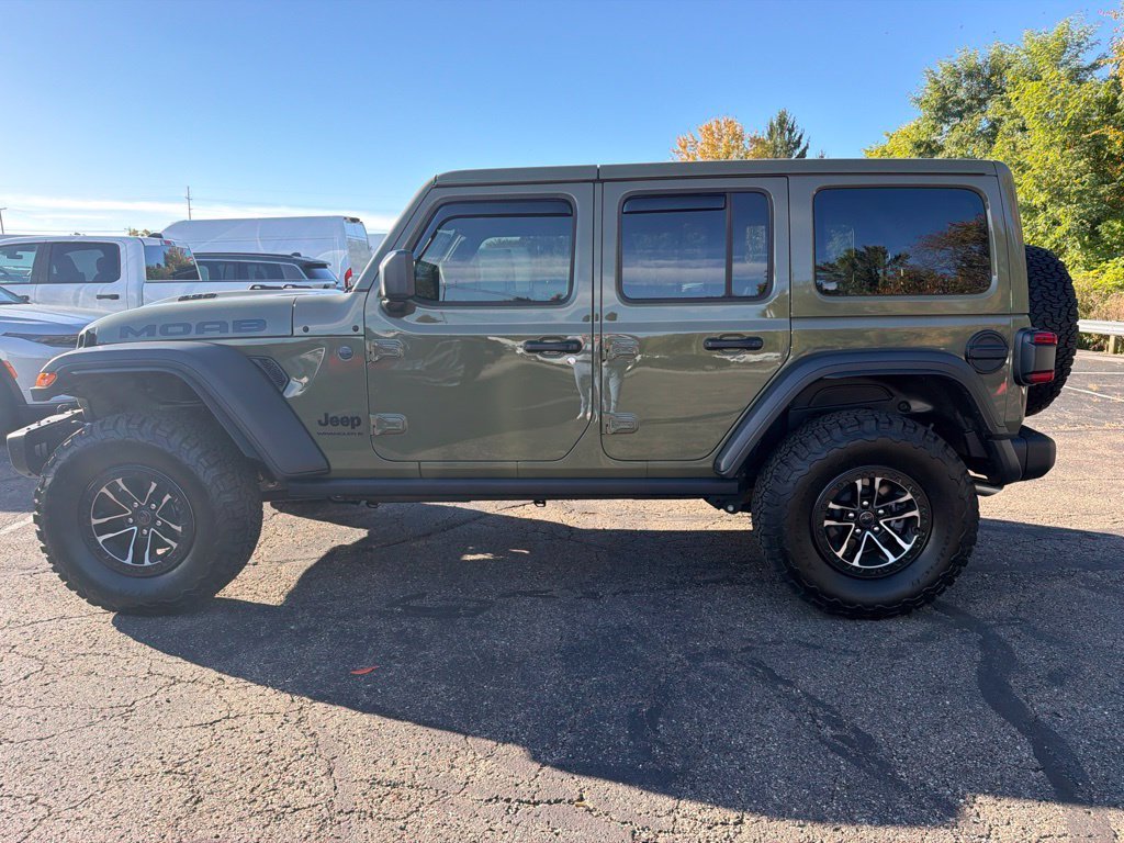 Used 2026 Green Jeep Moab 392 image 3