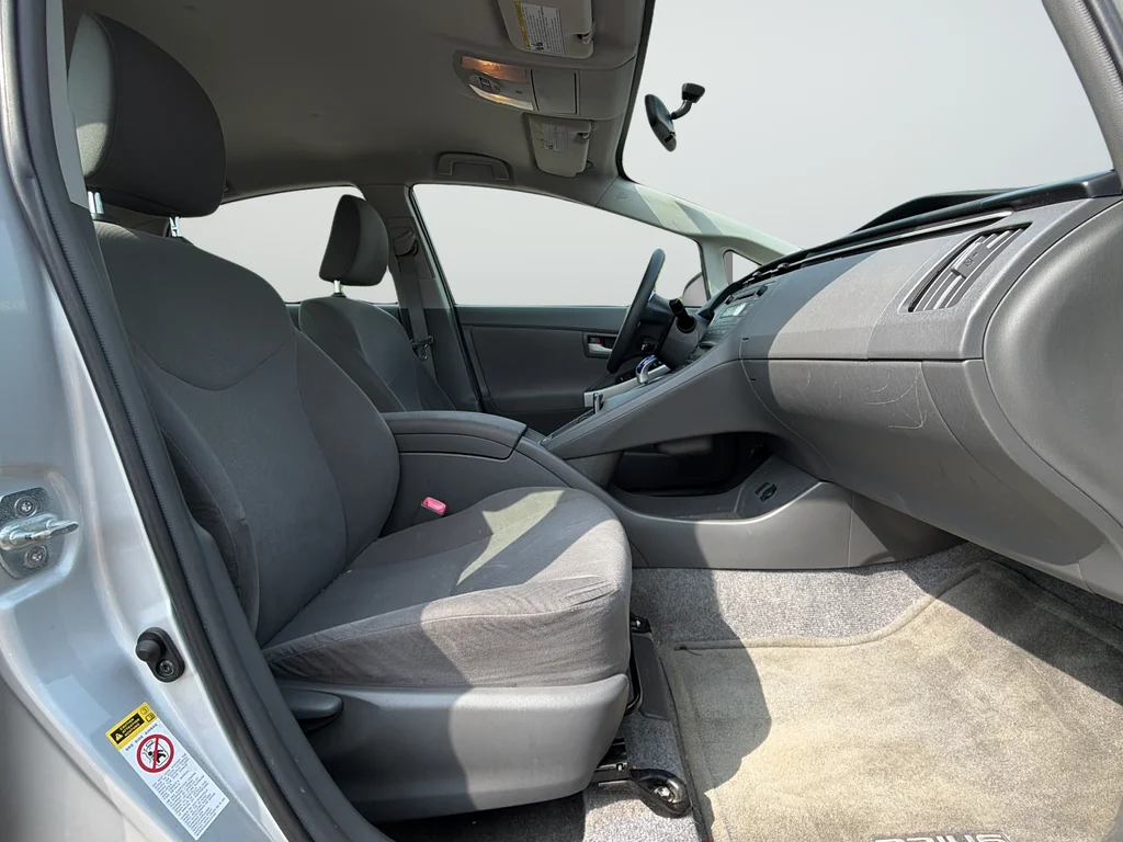Used 2011 Silver Toyota Two image 26