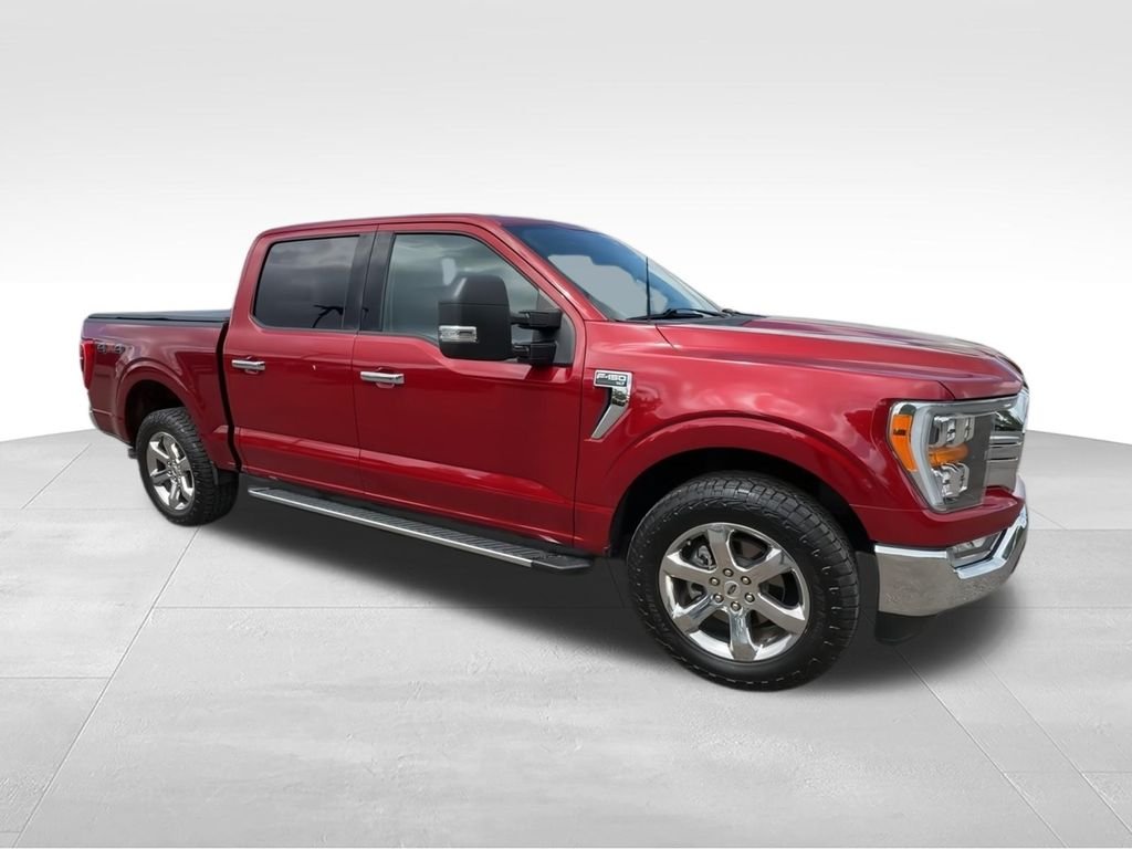 Used 2021 Red Ford XLT image 2