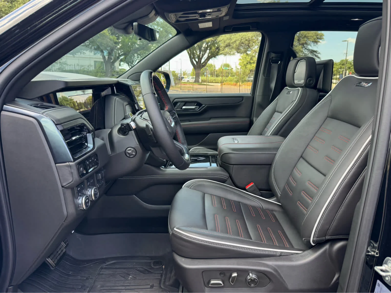 Certified Used 2025 Onyx Black GMC AT4 Ultimate image 15