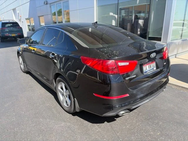 Used 2014 Black Kia LX image 3