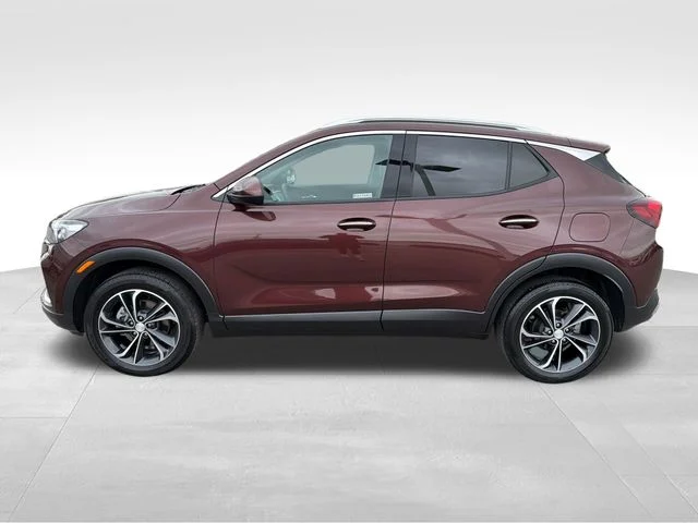Used 2023 Black Buick Essence image 4