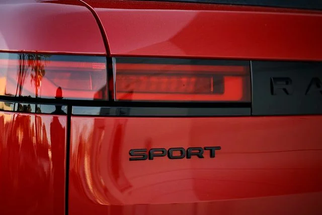 2025 Land Rover Range Rover Sport SE - Photo 8