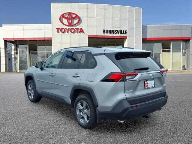 Certified Used 2022 SILVER SKY METALLIC Toyota  image 6