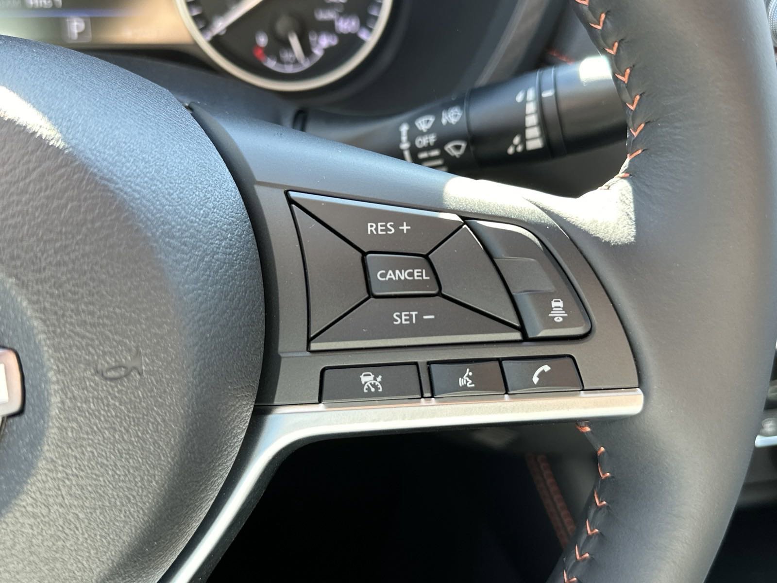 2025 Nissan Sentra SR - Photo 24