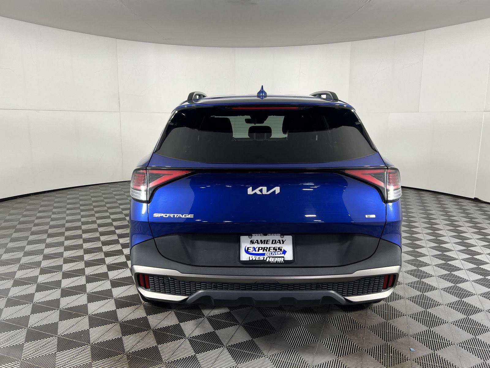 Used 2023 Sapphire Blue Kia X-Line image 8