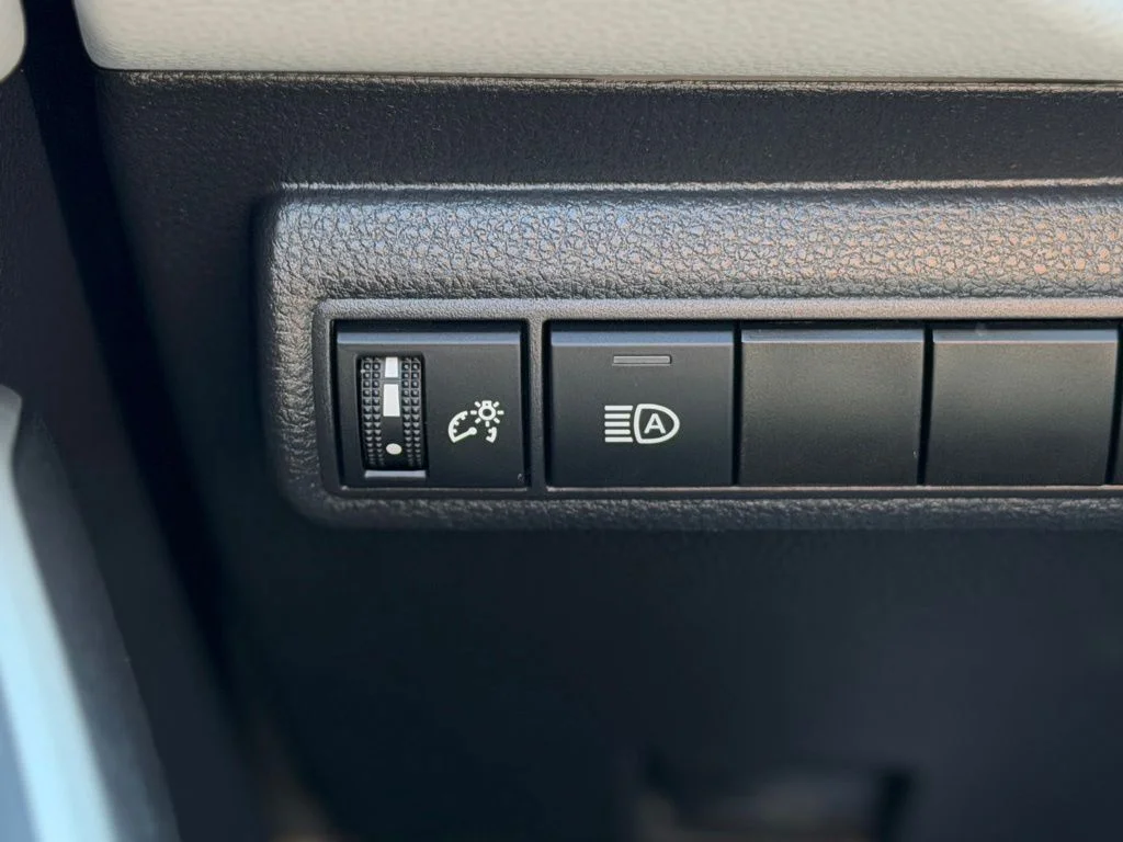 Certified Used 2025 White Toyota FX image 21