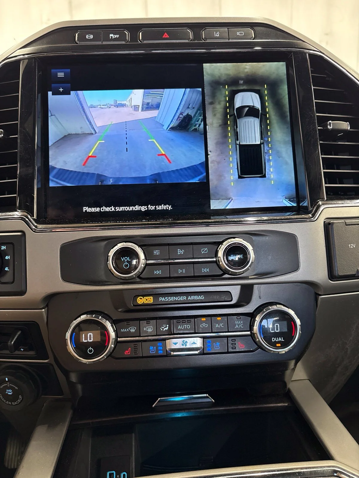 Used 2022 White Ford Lariat image 13