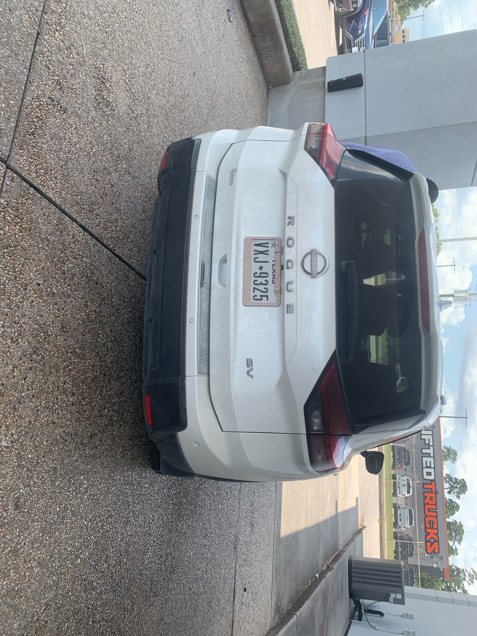 2024 Nissan Rogue SV White at Robbins Nissan
