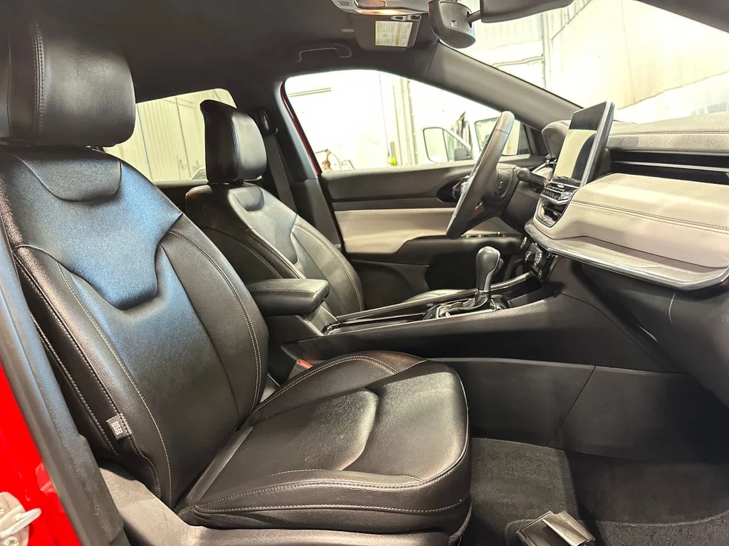 Used 2024 Red Jeep Limited image 33