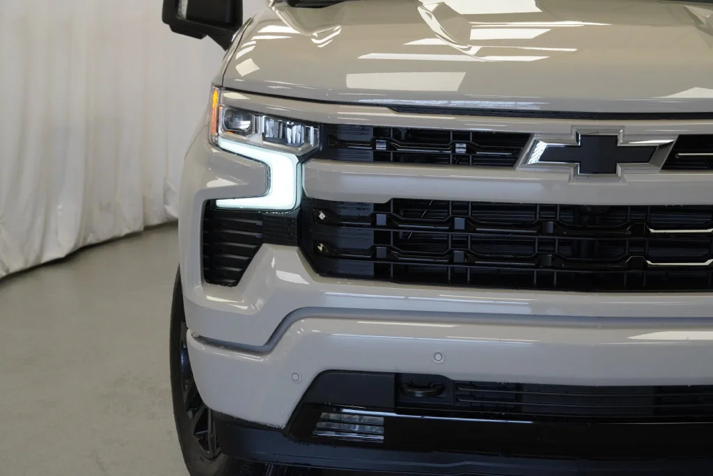 New 2026 White Sands Chevrolet RST image 10