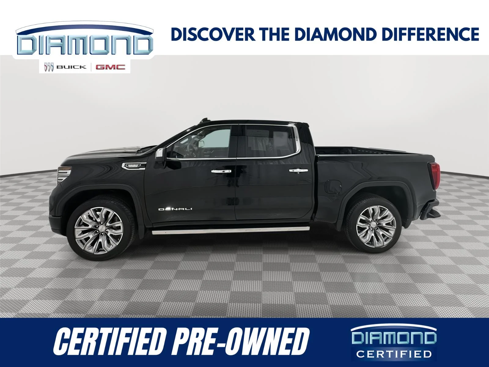 2025 GMC Sierra 4WD Crew Cab Short Box Denali's photo