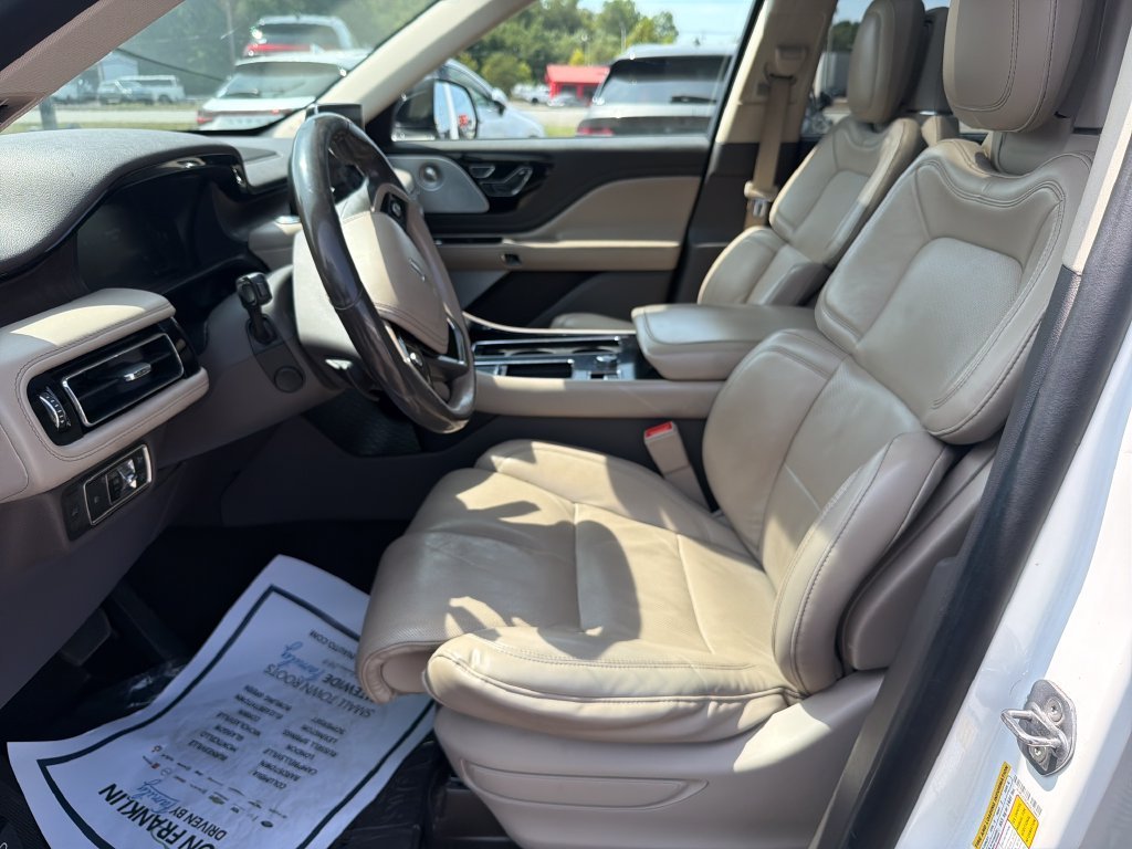 Used 2020 White Lincoln Reserve image 14