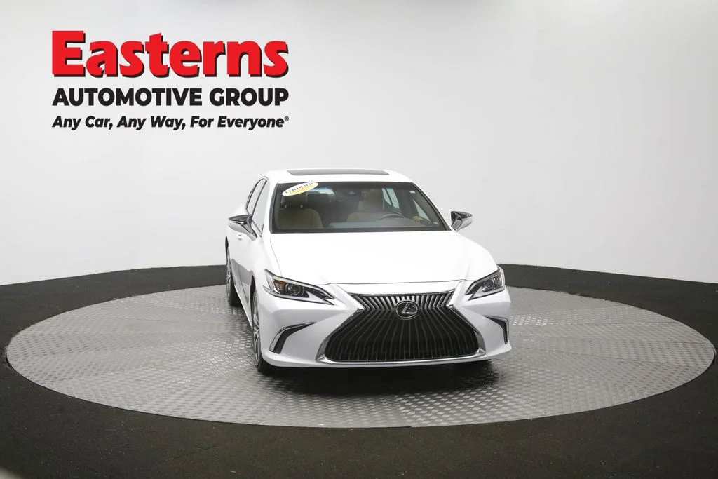 Used 2021 White Lexus 350 image 54
