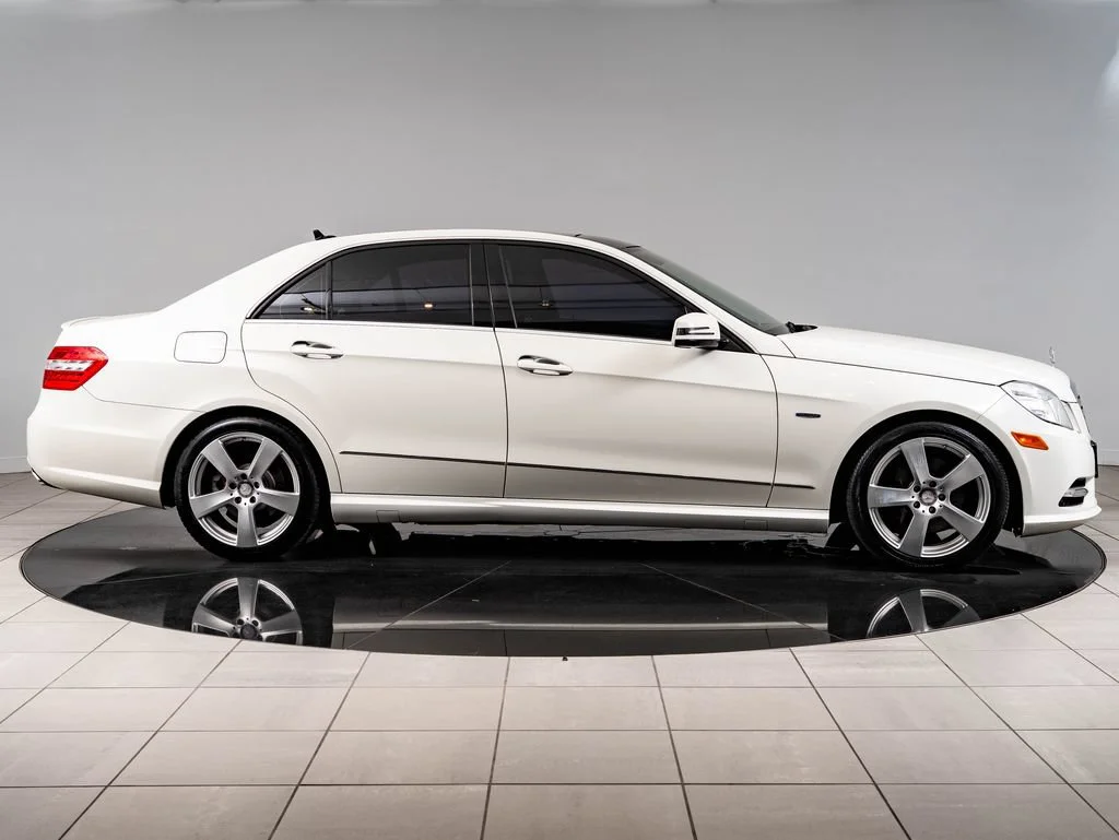Used 2012 White Mercedes-Benz E 350 Luxury image 11