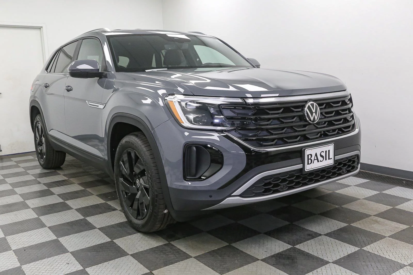 New 2026 Pure Gray Volkswagen 2.0T SE w/Technology image 2