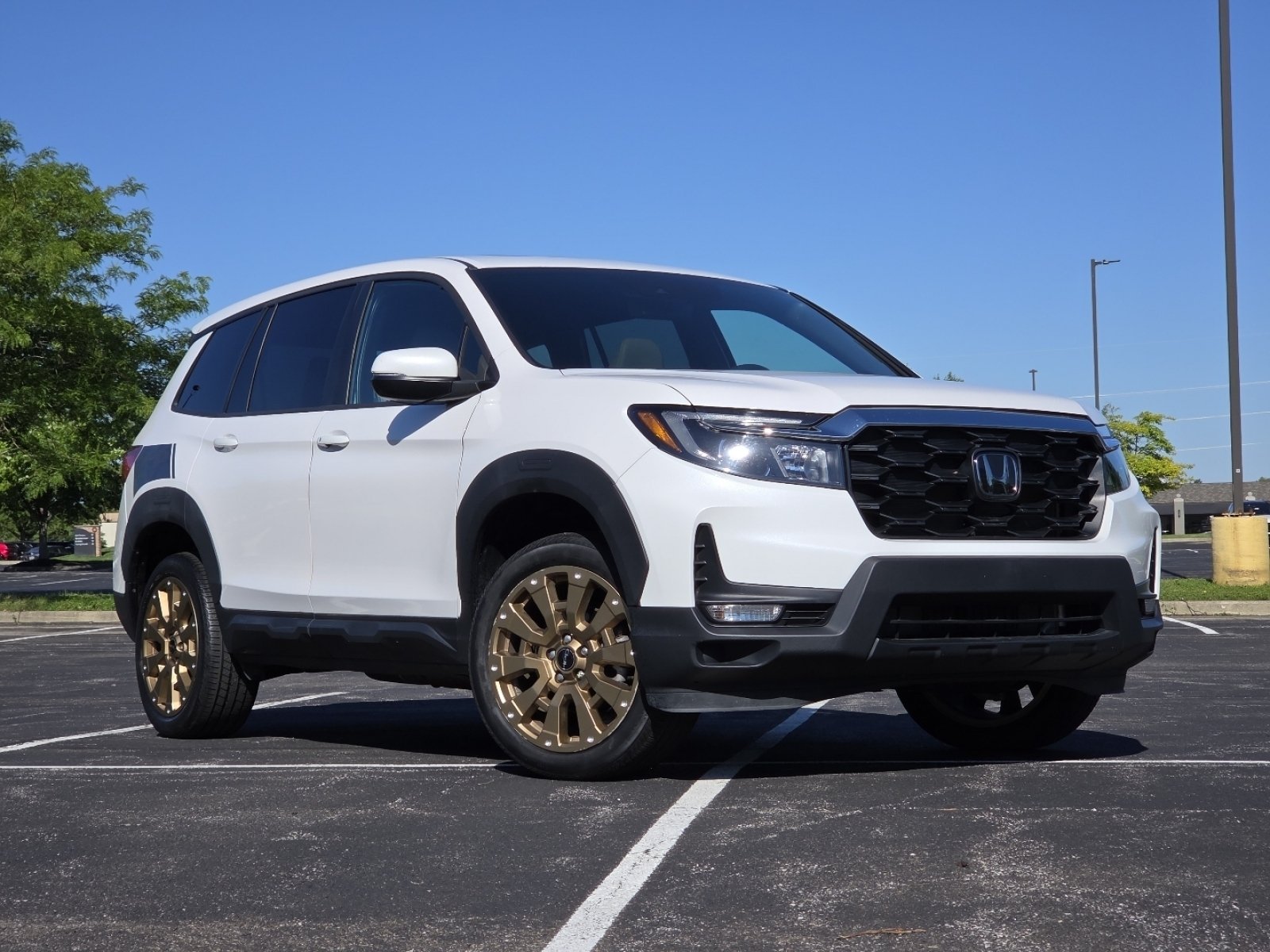 2023 Honda Passport EX-L - Photo 2