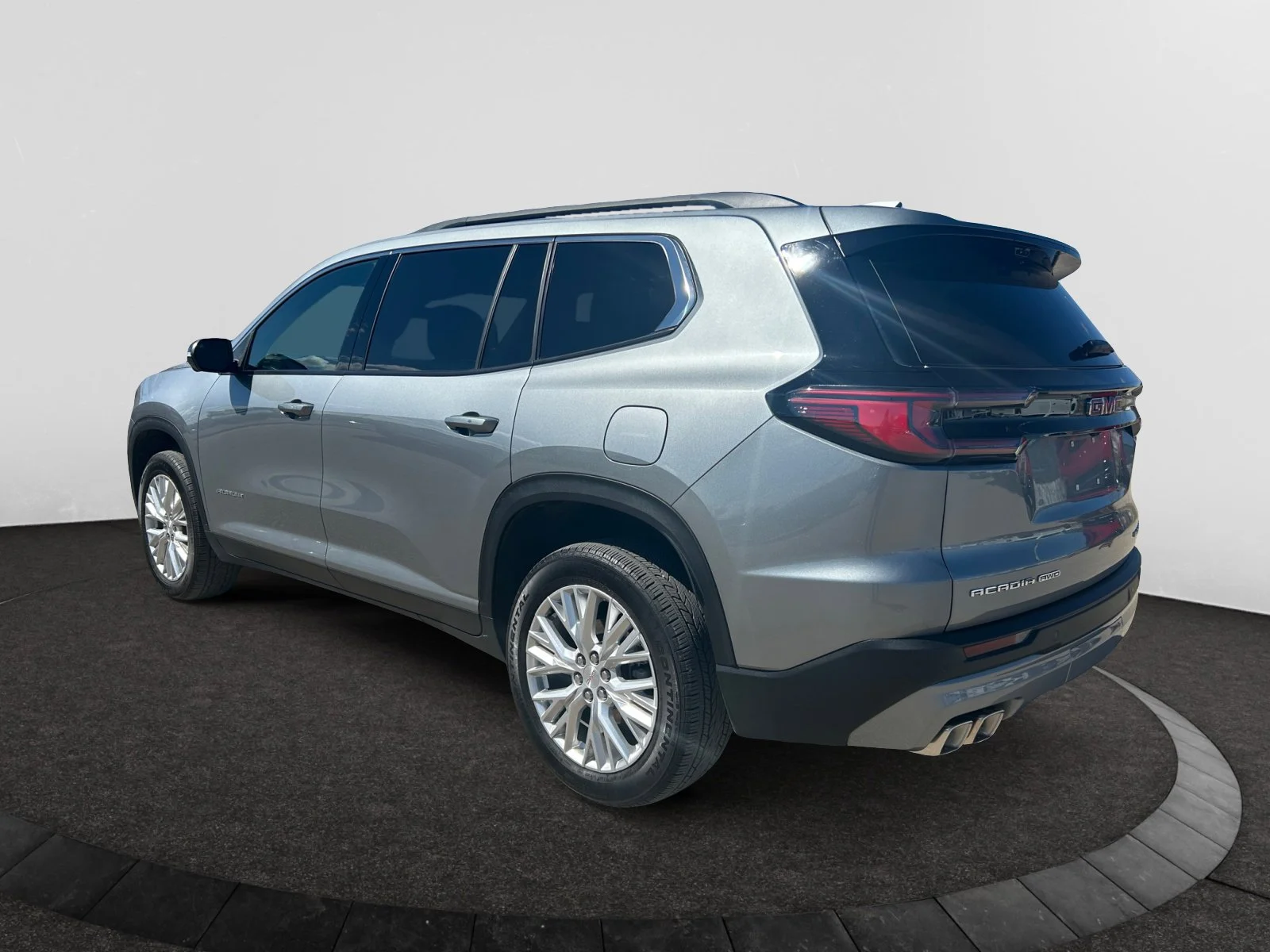 Used 2026 Silver GMC Elevation AWD image 3