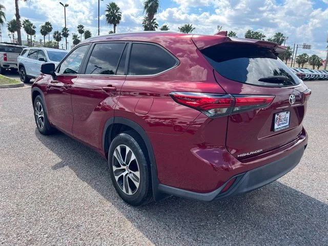 Used 2023 Red Toyota XLE image 5