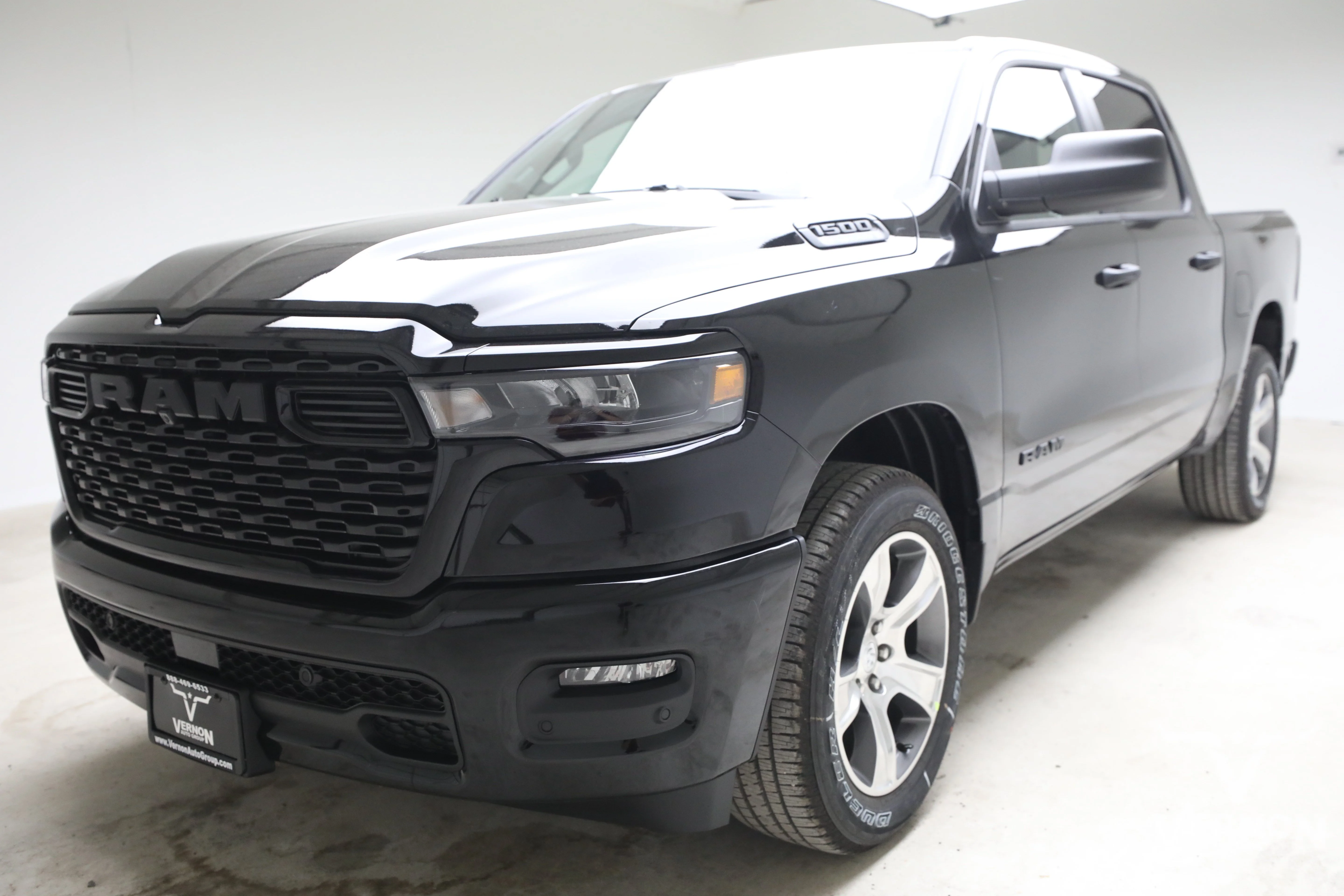 New 2026 Ram 1500 Express Crew Cab 2WD