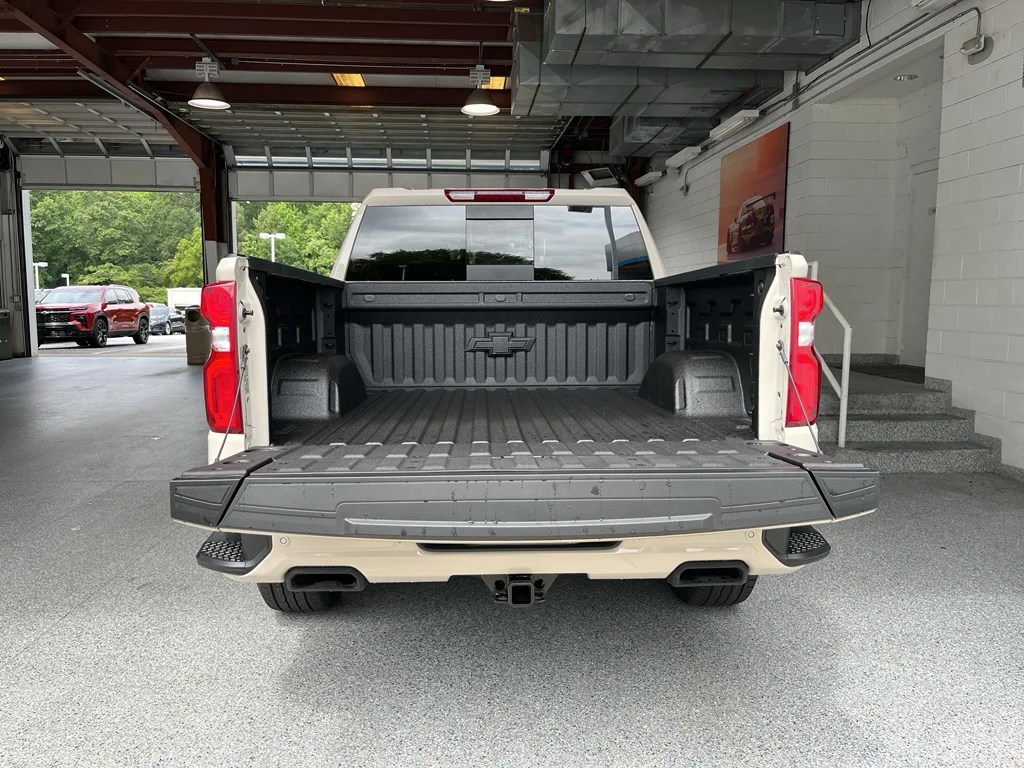 2026 Chevrolet Silverado 1500 RST - Photo 9
