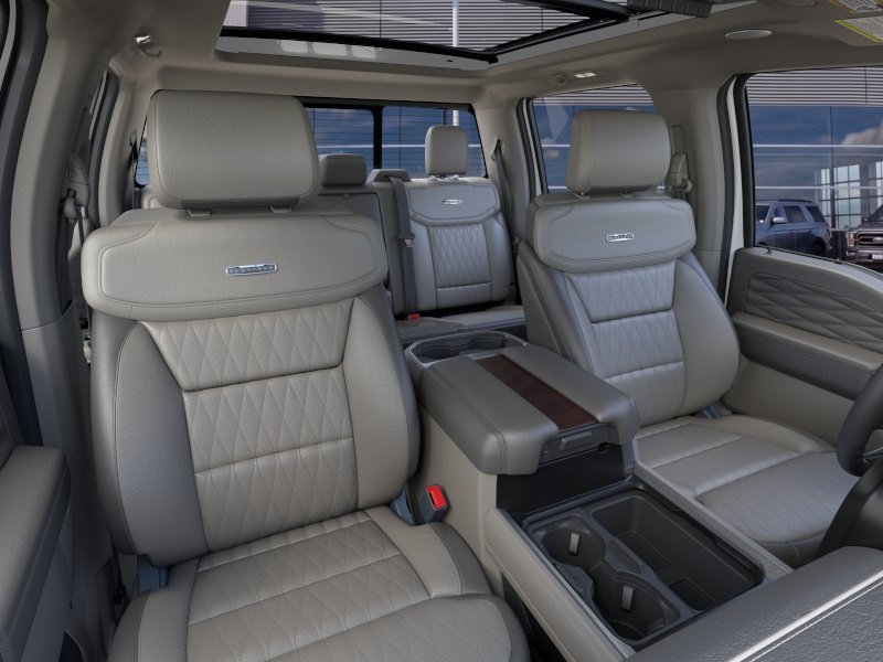 New 2026 Star White Metallic Tri-Coat Ford Platinum image 11