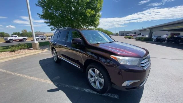 Used 2013 Toyota Highlander Limited with VIN 5TDDK3EH2DS265632 for sale in Greeley, CO