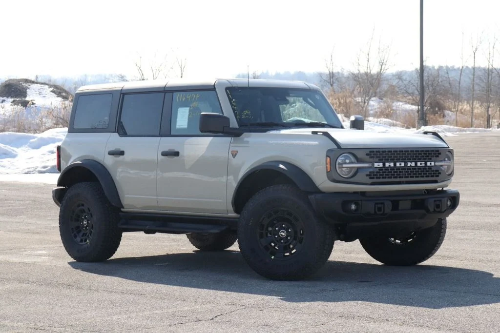New 2026 Beige Ford Badlands image 2