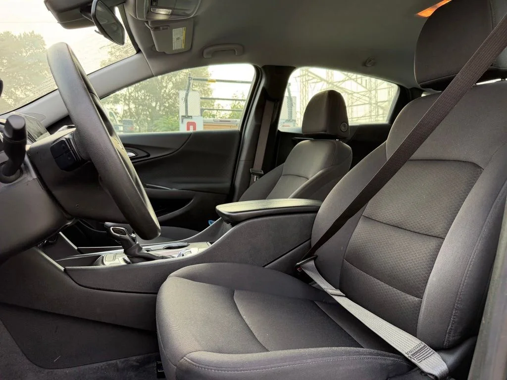 Used 2025 Black Chevrolet LT image 17